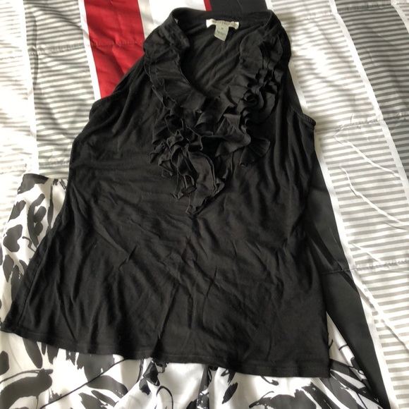 NWOT WHBM Ruffles Blouse - Picture 4 of 5